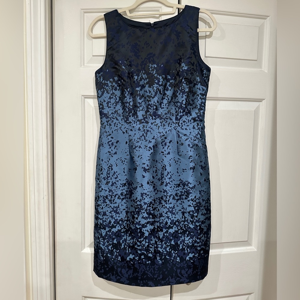 Elegant Blue Sleeveless Dress